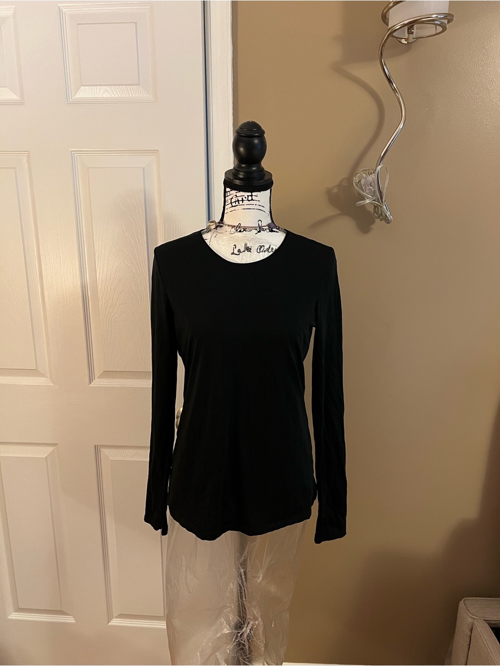 New Theory Women’s Basic Cash Crew Top - Black L